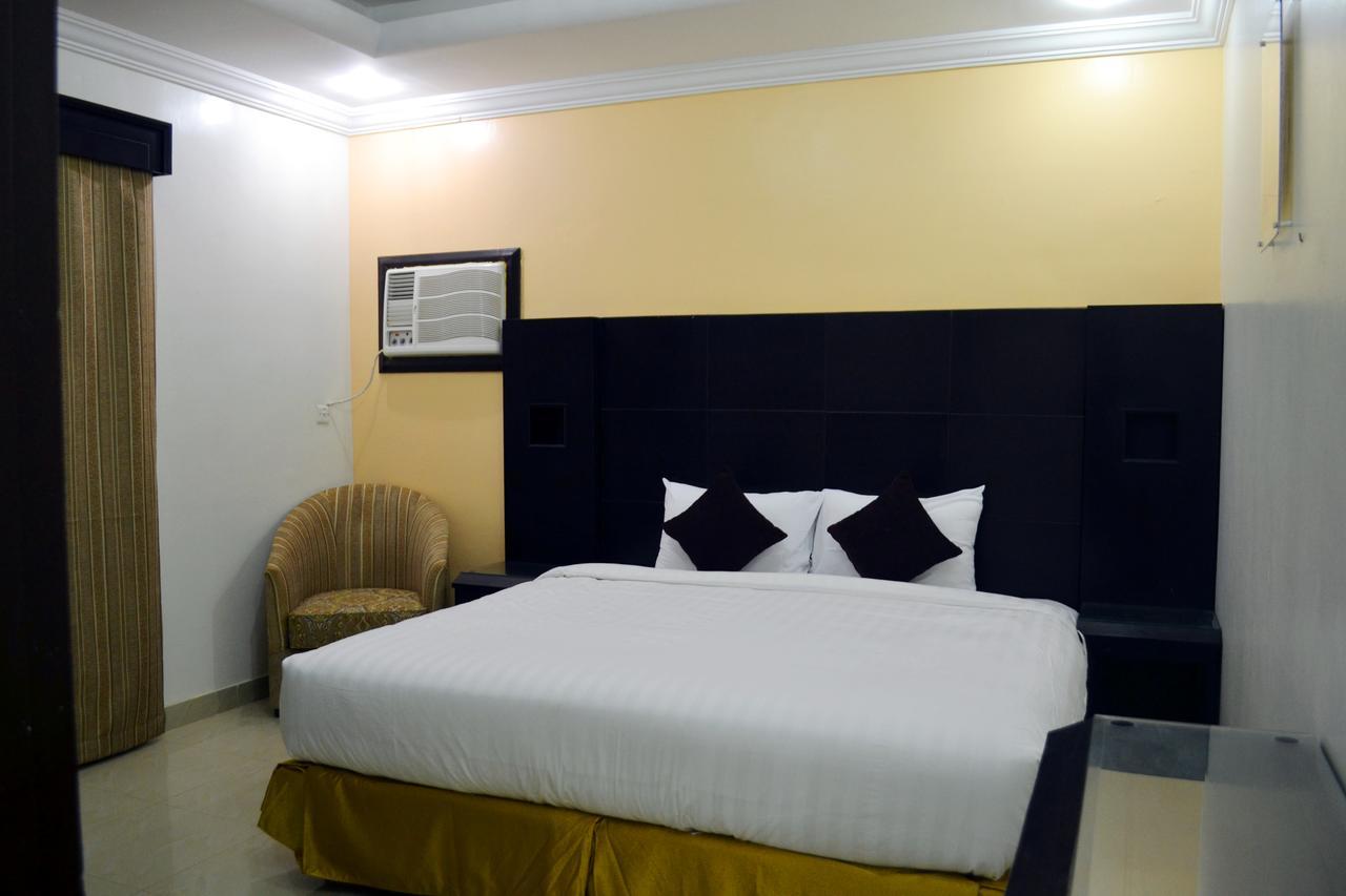 Jawhart Al Bustan Residential Units Family Only Aparthotel *